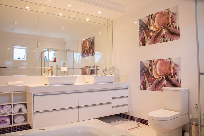 salle de bain design et construction de qualité avec la menuiserie travailler par Immovation